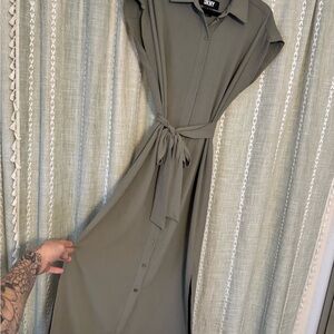 DKNY Women's Sage Green Maxi Dress